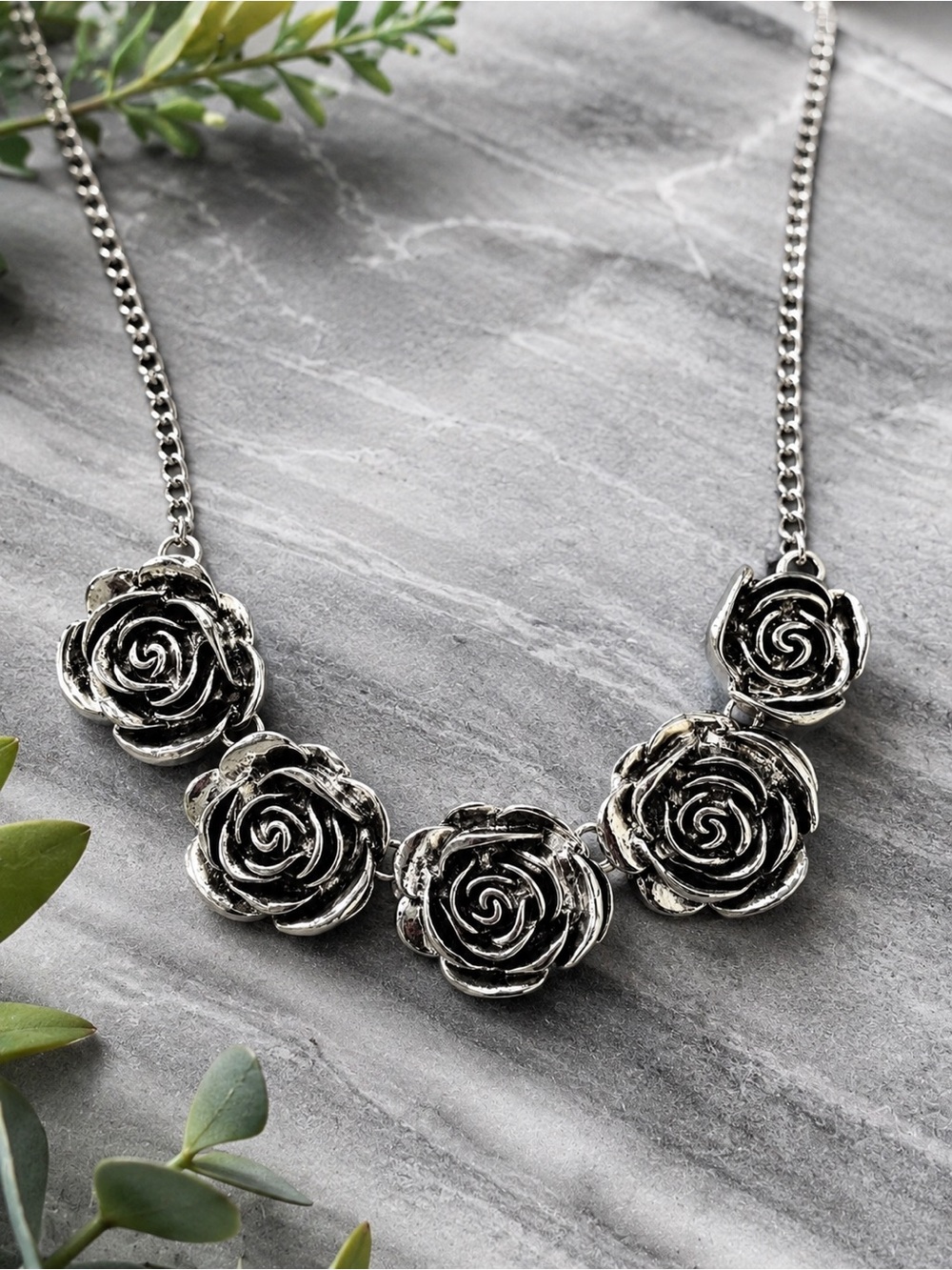 ❤️😍Silver Rose Statement Necklace - Women Jewelry